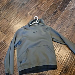 Nike Pro hoodie